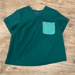 FIGS Scrub Top - Hunter Green, Size 4XL